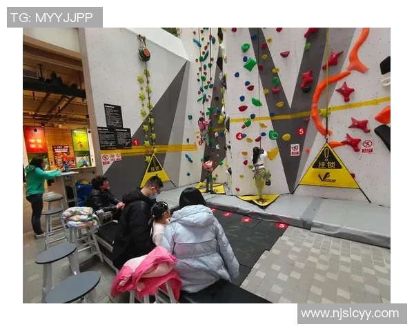 全国街舞大赛特别报道:成都攀岩队如何在挑战中追逐梦想与荣耀 全国街舞大赛特别报道:成都攀岩队如何在挑战中追逐梦想与荣耀